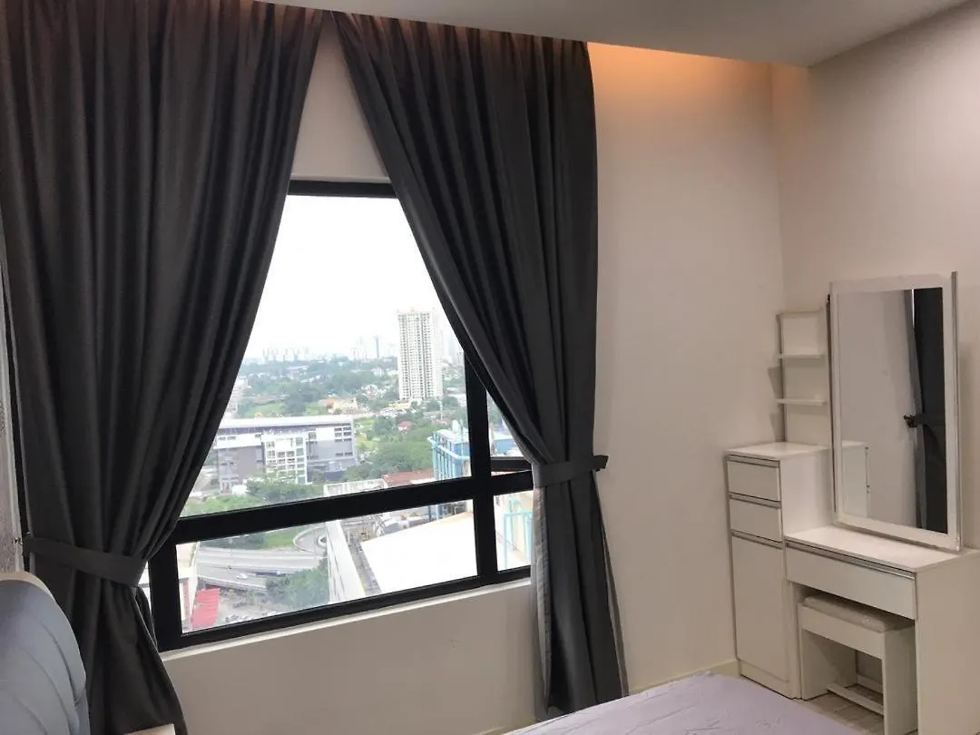 Jb City Luxe Suasana 2Br 6Pax Jbcc&Cs Ciq Johor Bahru 0*,